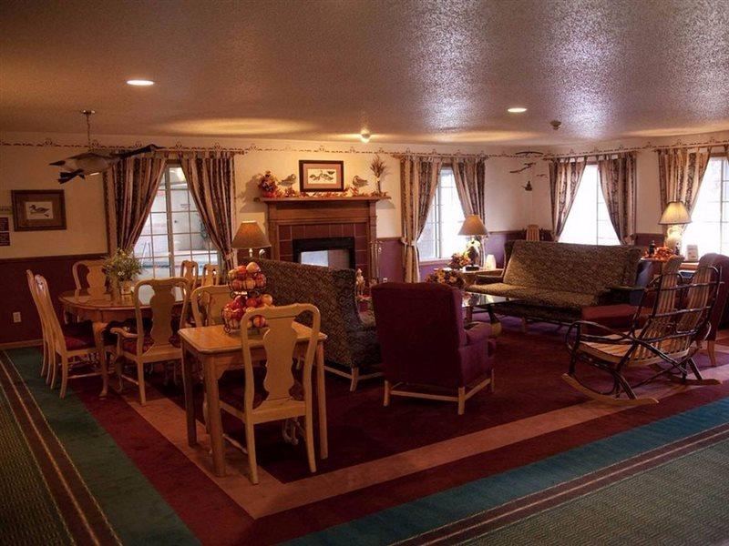 Baymont By Wyndham Mequon Milwaukee Area Hotel Екстериор снимка