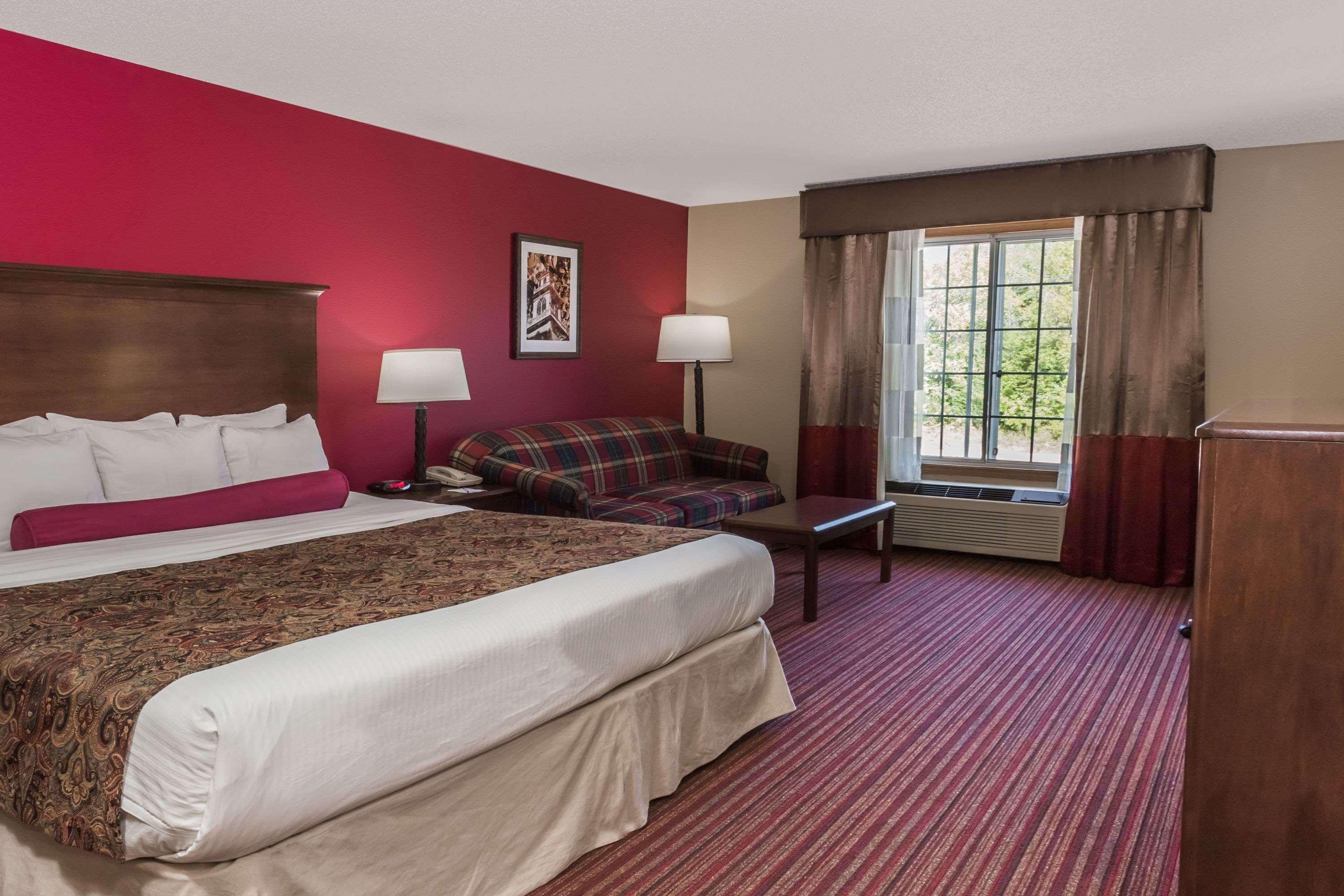 Baymont By Wyndham Mequon Milwaukee Area Hotel Екстериор снимка
