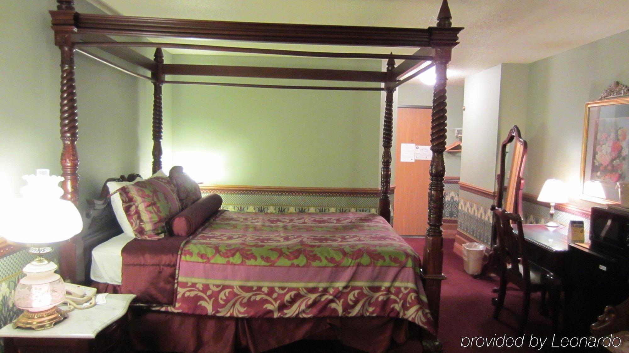Baymont By Wyndham Mequon Milwaukee Area Hotel Стая снимка