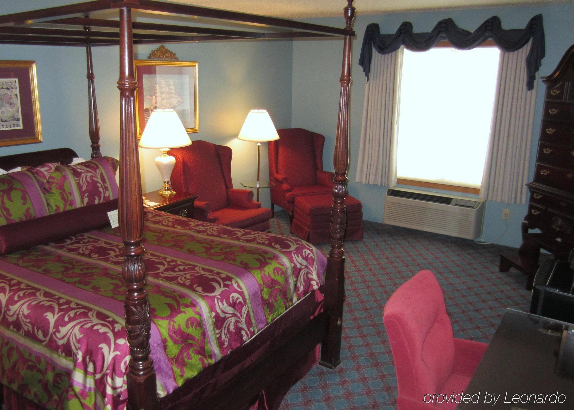 Baymont By Wyndham Mequon Milwaukee Area Hotel Стая снимка