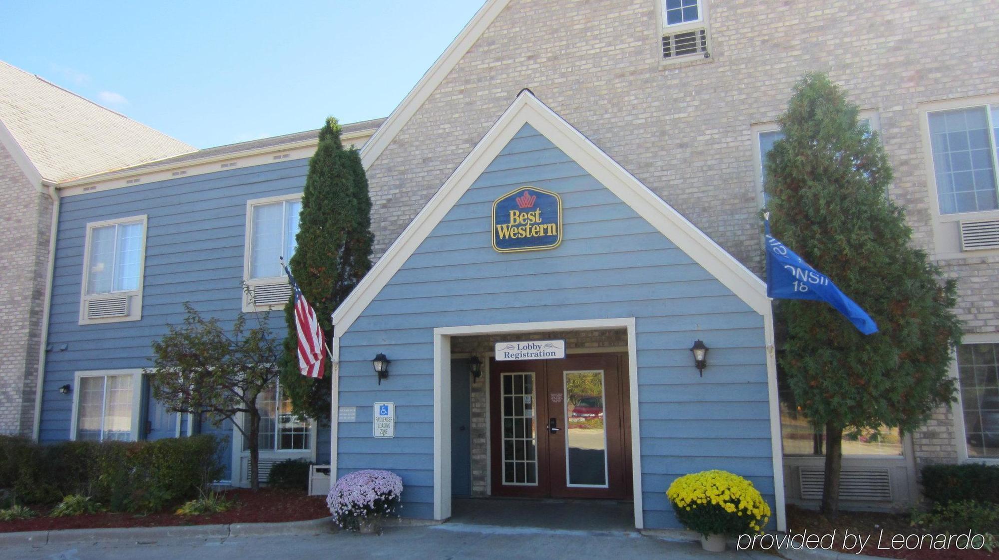 Baymont By Wyndham Mequon Milwaukee Area Hotel Екстериор снимка