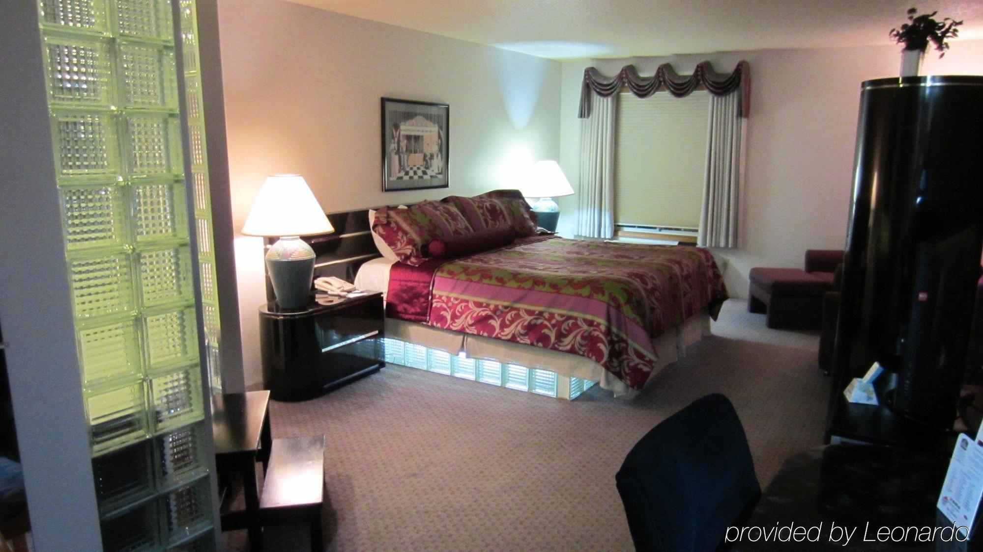 Baymont By Wyndham Mequon Milwaukee Area Hotel Стая снимка