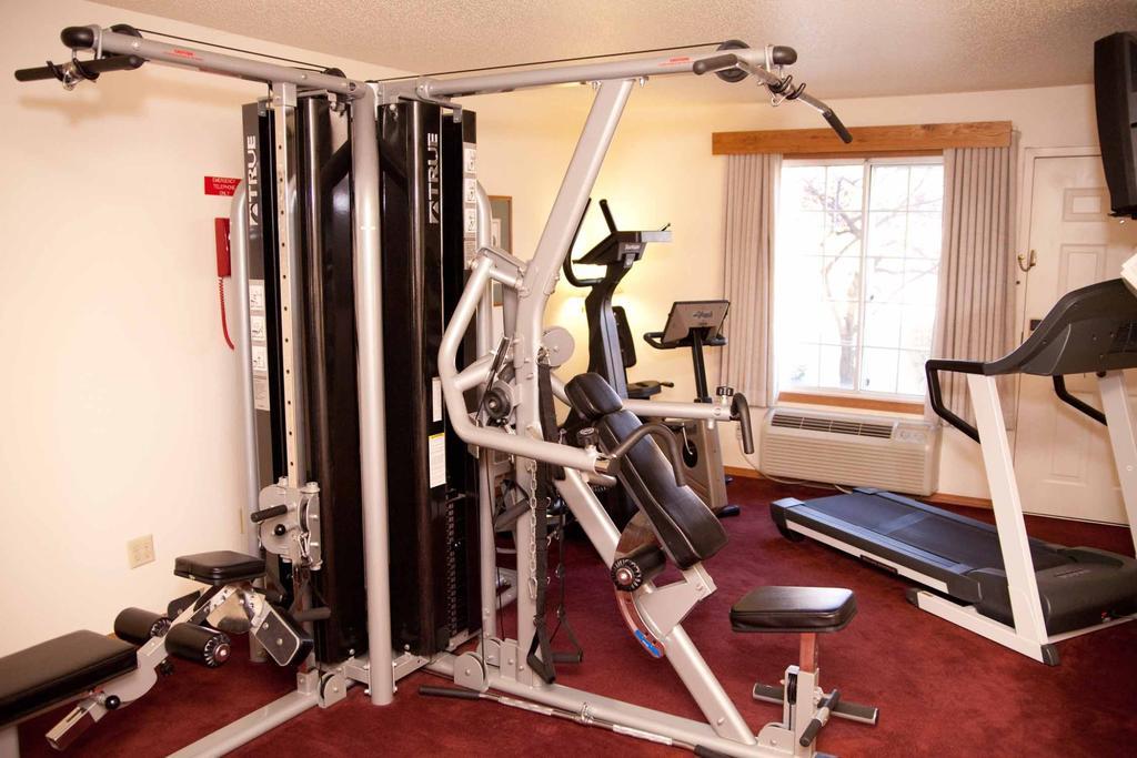 Baymont By Wyndham Mequon Milwaukee Area Hotel Екстериор снимка