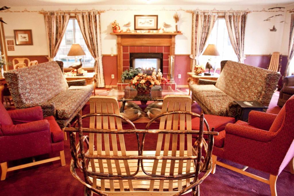 Baymont By Wyndham Mequon Milwaukee Area Hotel Екстериор снимка