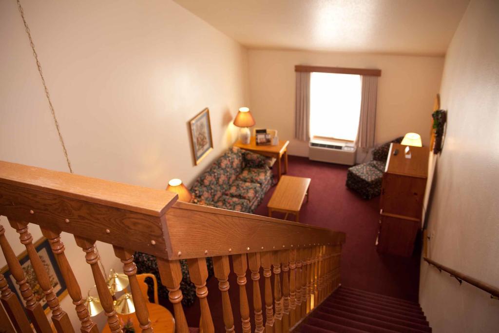 Baymont By Wyndham Mequon Milwaukee Area Hotel Екстериор снимка