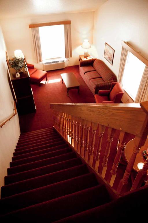 Baymont By Wyndham Mequon Milwaukee Area Hotel Екстериор снимка