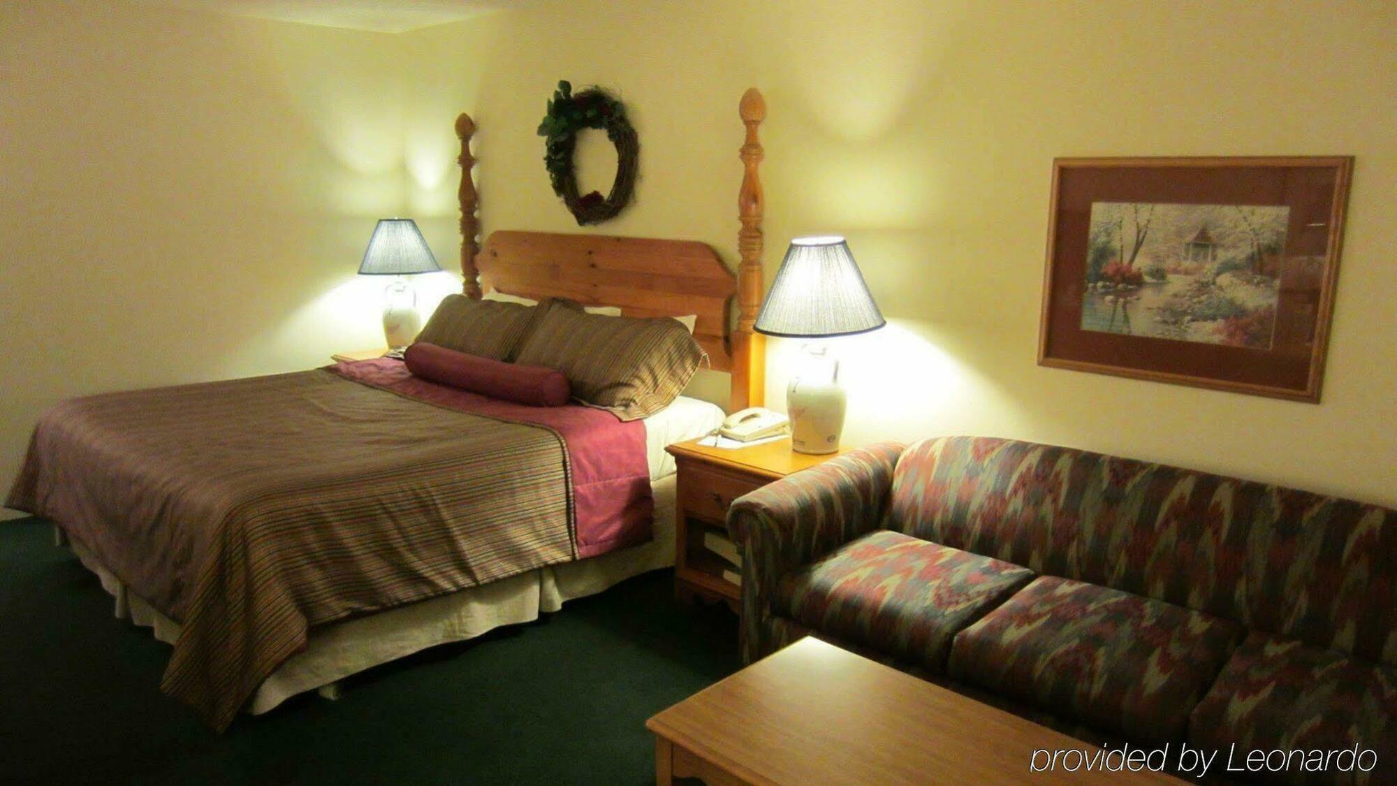 Baymont By Wyndham Mequon Milwaukee Area Hotel Стая снимка
